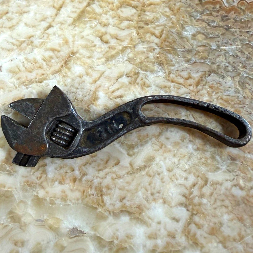 Antique Bullock Mfg Co 6" S-Curve Adjustable Wrench SMOOTH WHEEL Springfield MA